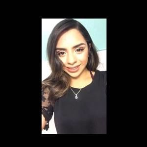 Meet your Posher, Daniela